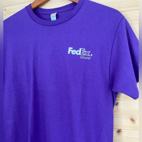 NEW Fruit of the Loom Small Purple Cotton FedEx Ground Logo T-Shirt Unisex Logo - Picture 2 of 8